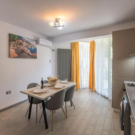 Apartament Endless Summer 38 Pools Parking Năvodari