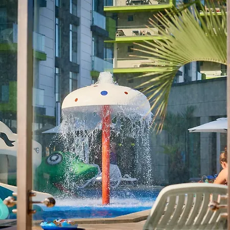 Apartament Endless Summer 38 Pools Parking Năvodari